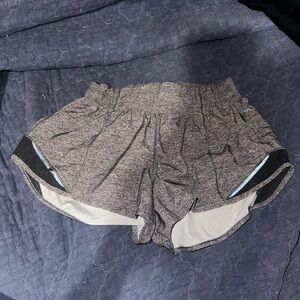 Lululemon hotty hots 4” inseam